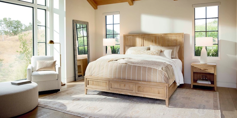 Leona Table Lamp image number 1